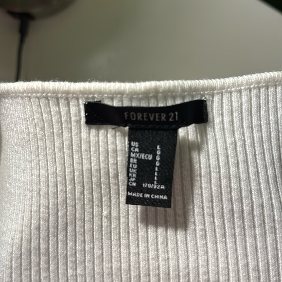 Forever 21 off-white crop sweater - Picture 2 of 2